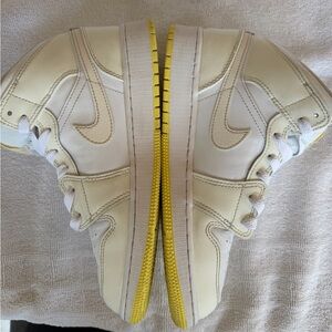Nike Air Jordan 1 Mid GS Size 5Y Sail Yellow Clean Pair